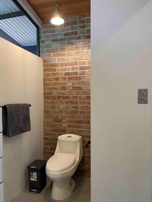 Industrial Studio With Private Jacuzzi Увита Экстерьер фото